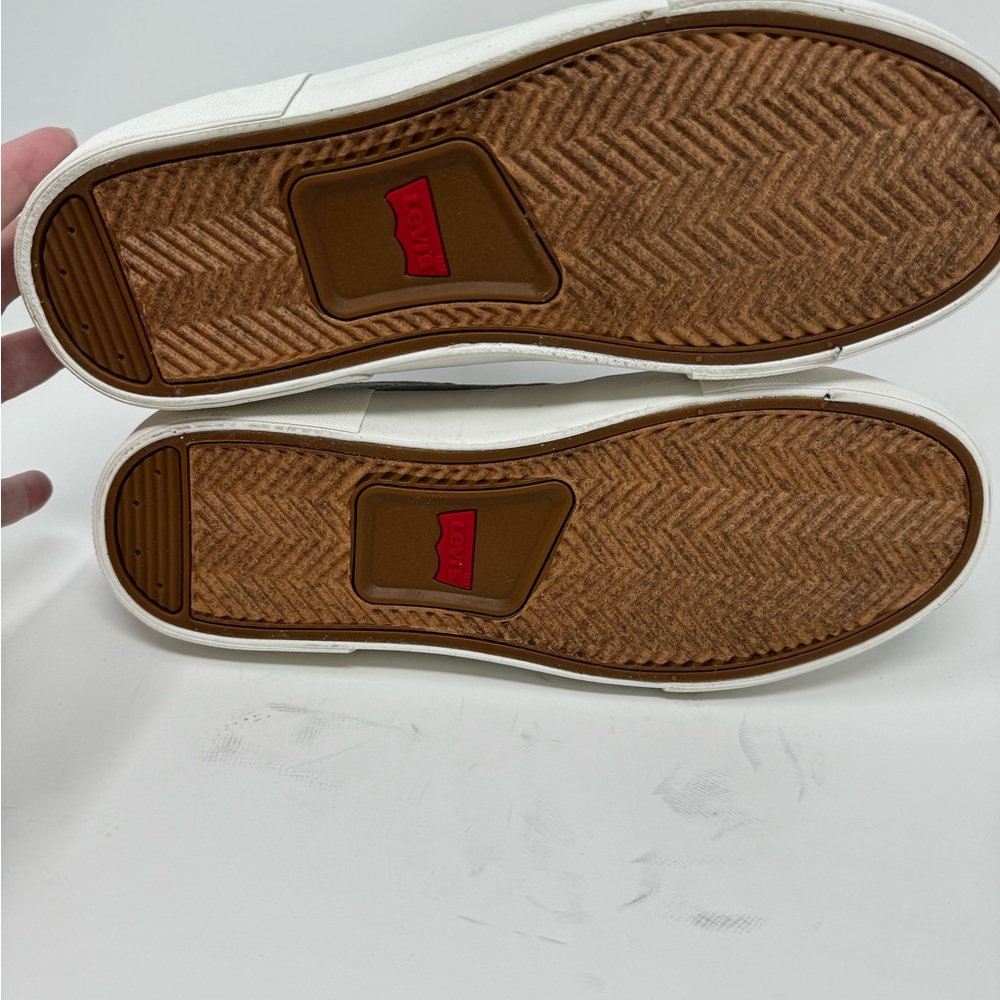 NWOB Levi's Men's Munro Retro Low-Top Sneakers Vegan‎ Leather Size 7 Never Worn - Picture 14 of 14